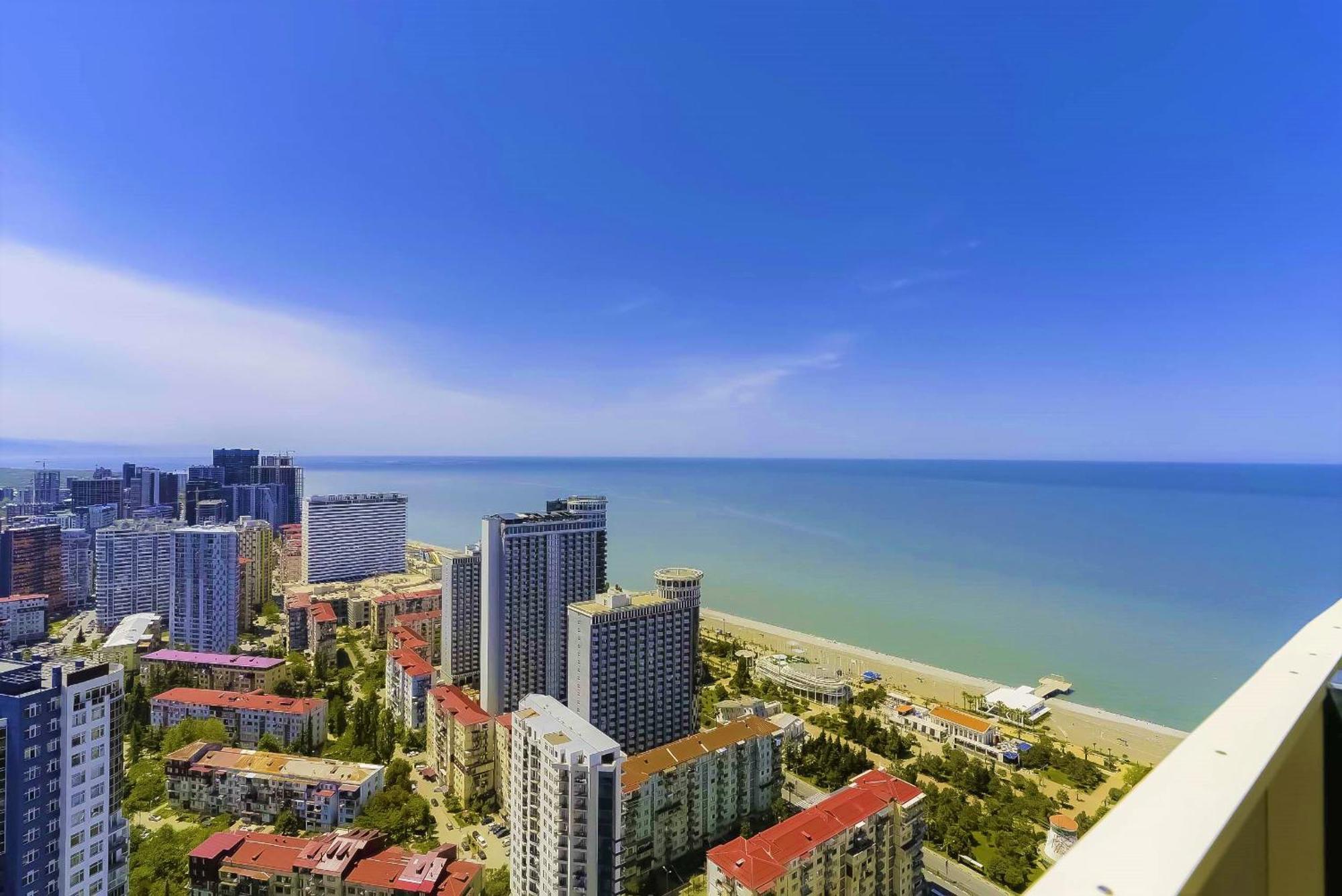 Orbi City Hotel With Sea View Batumi Exterior photo